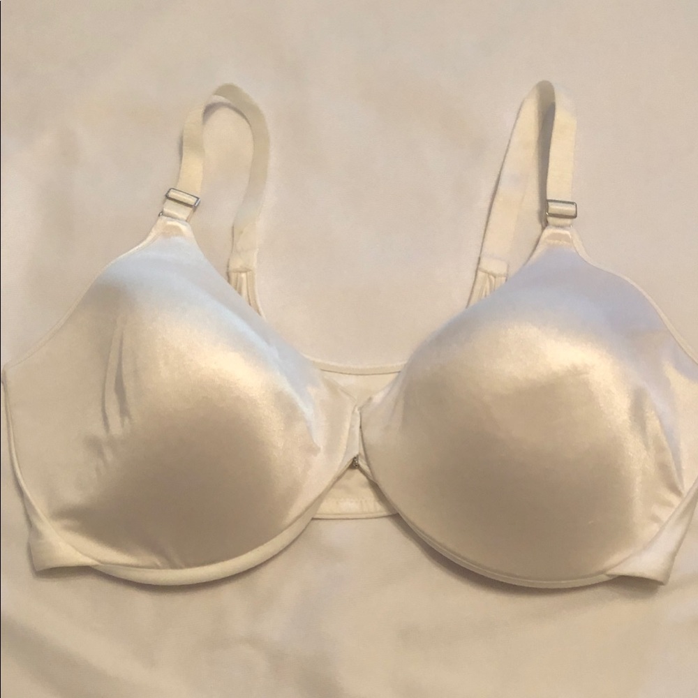 Playtex Satin Full-Coverage Padded Front Closure White Bra Size 44DD Style 4911